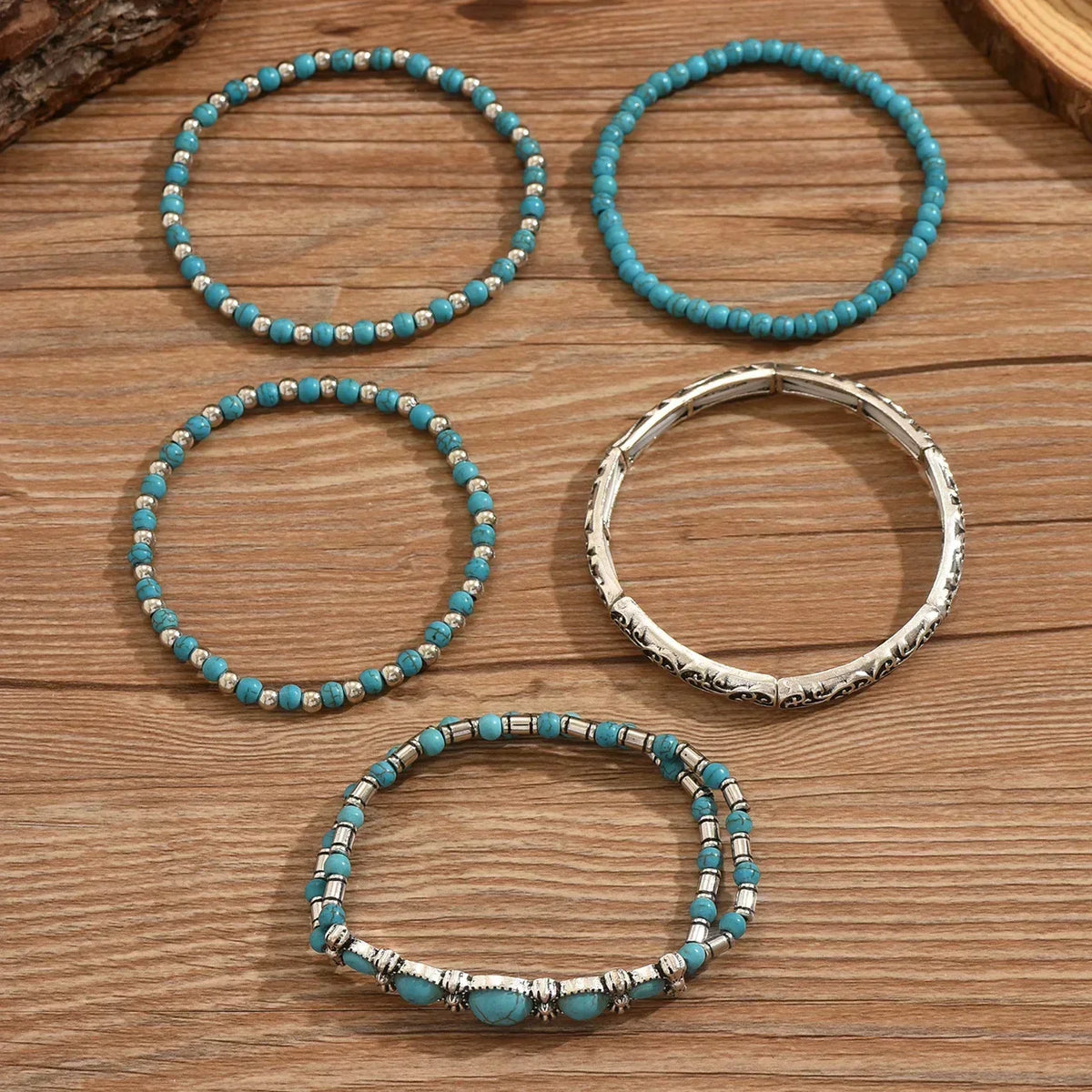Set de pulseras boho con cuentas turquesas