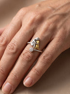 El Abrazo Eterno - Anillo Ajustable